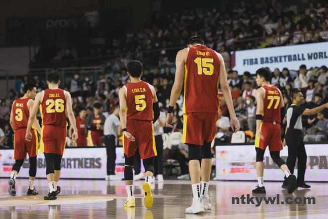 从夏天到冬天,中国男篮的手感也凉了?